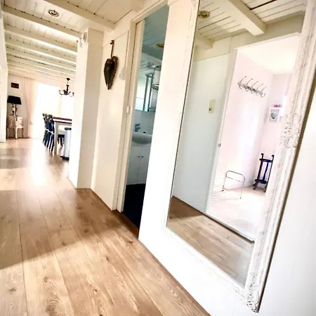 Charmantes Hilda Mit Terrasse By Interhome Wervershoof