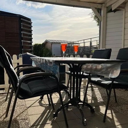 Charmantes Hilda Mit Terrasse By Interhome Ferienhaus Wervershoof