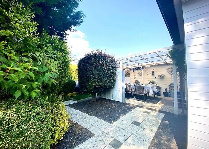 Charmantes Hilda Mit Terrasse By Interhome Wervershoof